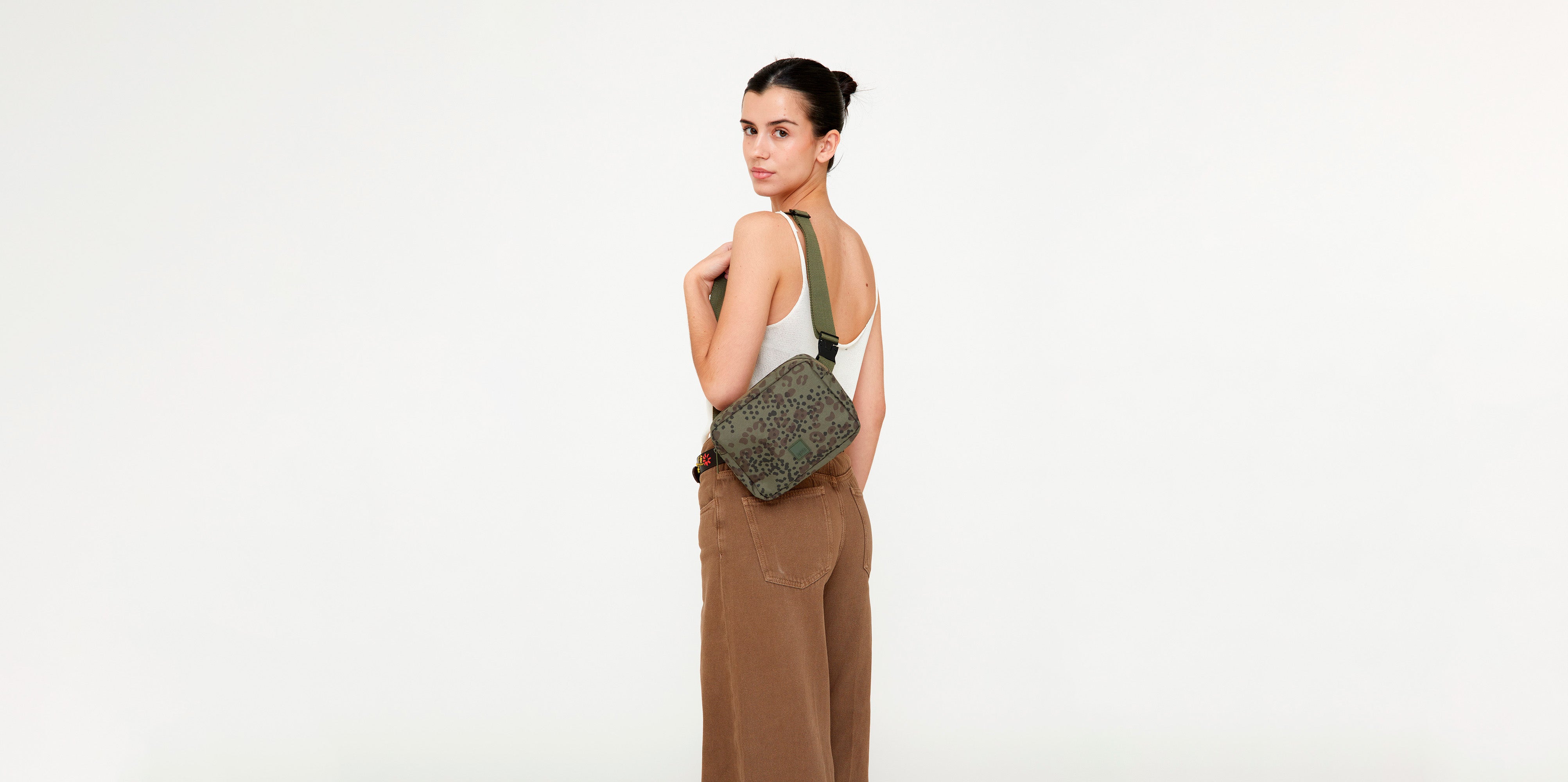 Reef Crossbody