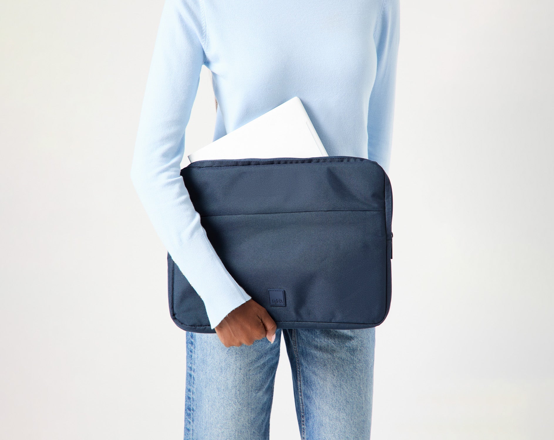 Capture Laptop Case Collection