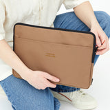 Funda Portátil Capture  15" Camel